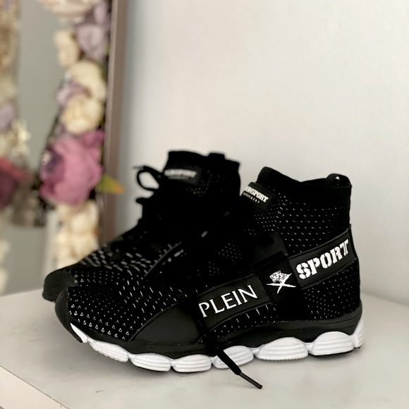 Philipp Plein Shoes | Plein Sport Sneakers | Black Mid Rise | Color: Black | Size: 5 | Malicesfx's Closet